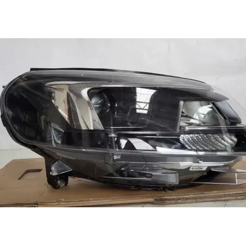 9832836480 фара передня Opel Zafira C 2015