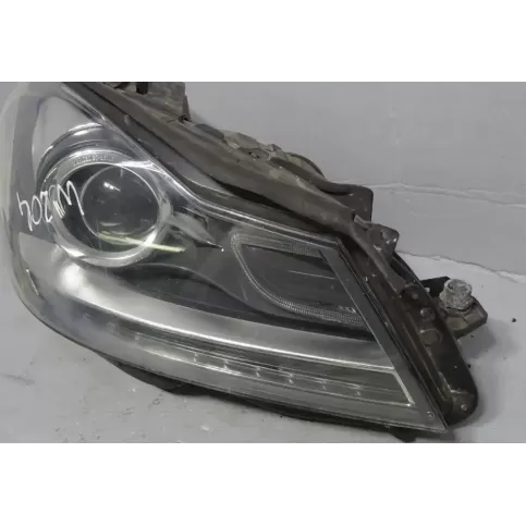 A2048205859 фара передняя Mercedes-Benz C W204 2011