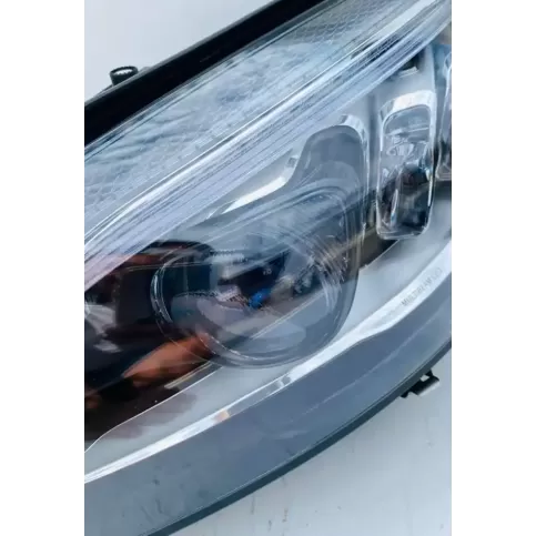 A2059068505 фара передняя Mercedes-Benz C W205 2018