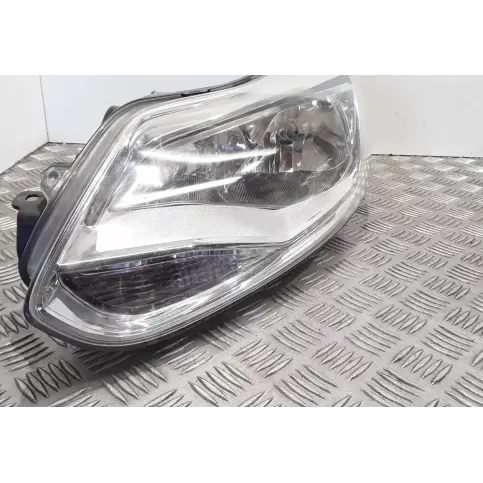 BM5113W030AH фара передняя Ford Focus 2013