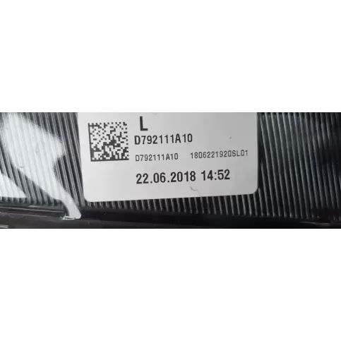 D792111A10 фара передня Hyundai Tucson TL 2019