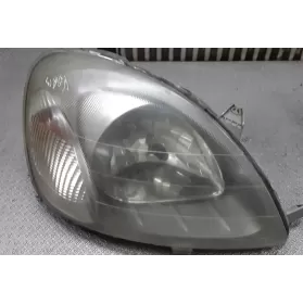 E139514 фара передняя Toyota Yaris 2005