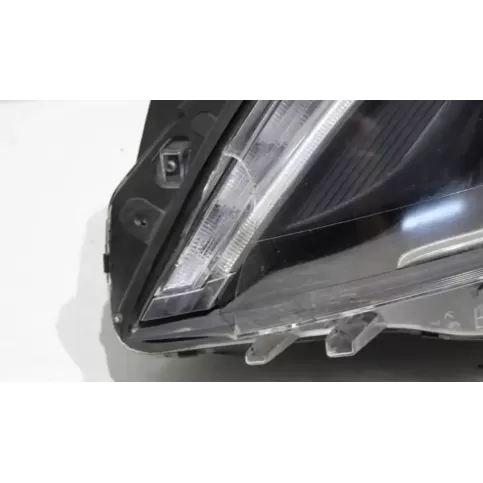 LE10A6247 фара передняя Mercedes-Benz B W246 W242 2011