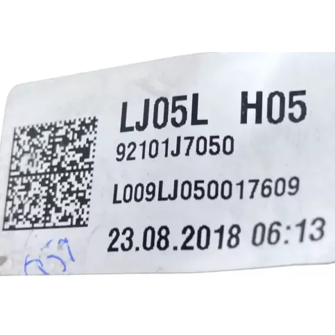LJ05LH05 фара передняя KIA Ceed 2018