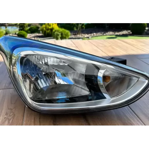 R009BHXL фара передня Hyundai i10 2015