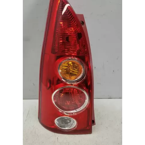 082161952L фара задняя Mazda Premacy 1998