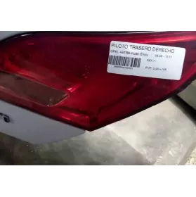 13306456 фара задняя Opel Astra J 2009