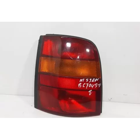 265595F301 фара задняя Nissan Micra 1992