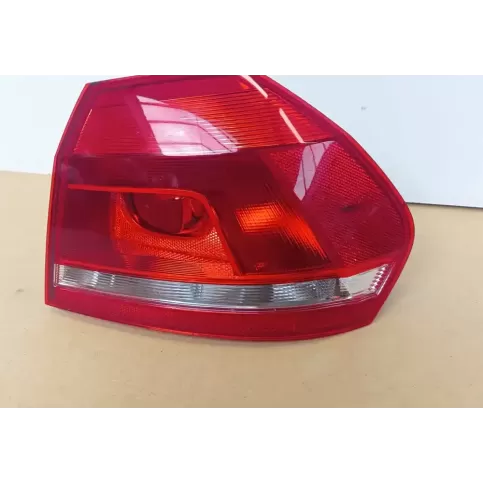 561945096C фара задня Volkswagen PASSAT B7 1900