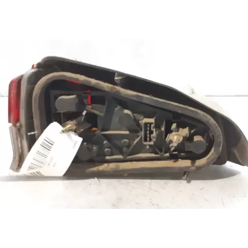 635184 фара задня Peugeot 106 1991