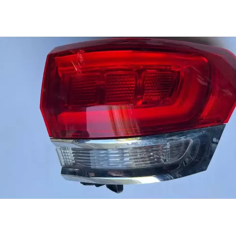 68110000AE фара задняя Jeep Cherokee 2015