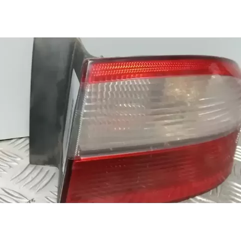 8200002474 фара задня Renault Laguna II 2001