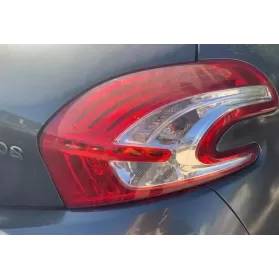 967262838001 фара задняя Peugeot 208 2012