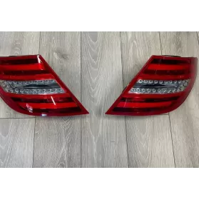 A2049060603 фара задняя Mercedes-Benz C AMG W204 2011