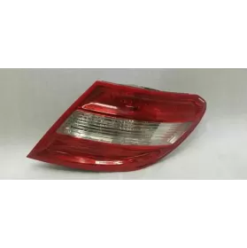 A2049068402 фара задняя Mercedes-Benz C W204 2009