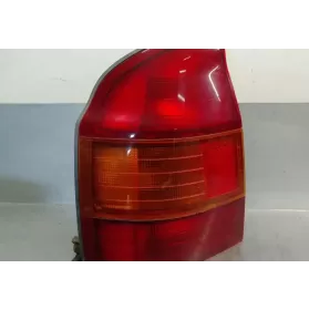 BG3B51160C фара задня Mazda 323 1994