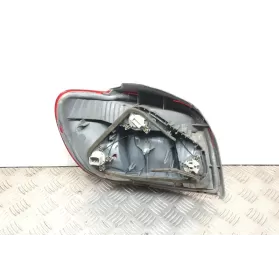 E139647 фара задняя Toyota Yaris 2000