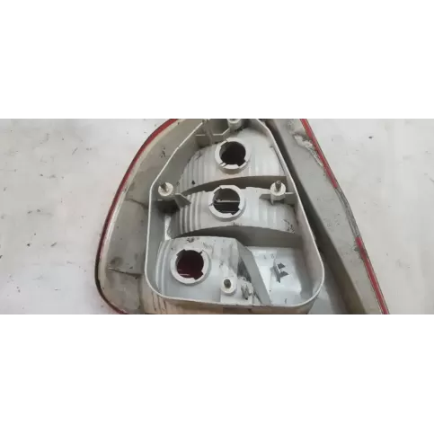 HELLA151086151086 фара задня Mitsubishi Carisma 2000