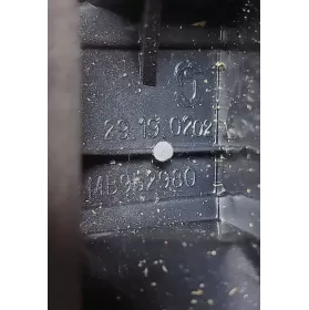 MB952980 фара задняя Mitsubishi Carisma 1998