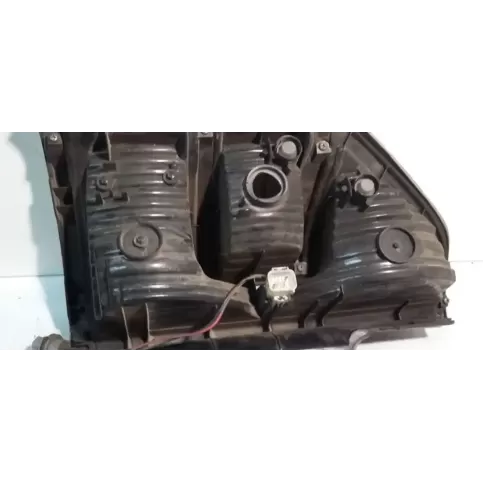 R1726R фара задняя Mitsubishi Montero 2003