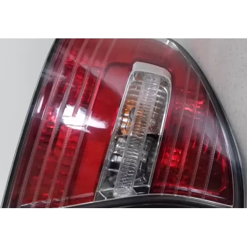 RS102 фара задня Subaru Legacy 2005