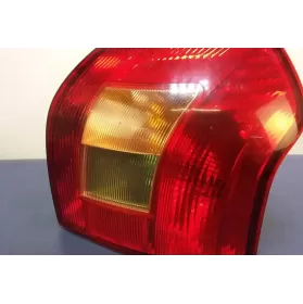 02-51 фара задняя Toyota Corolla E120 E130 2003