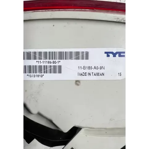 11B186A09N фара задняя Audi A4 S4 B7 8E 8H 2008