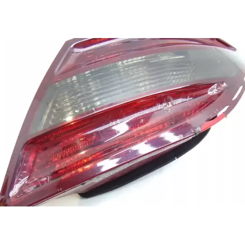 2048203064 фара задняя Mercedes-Benz C W204 2009