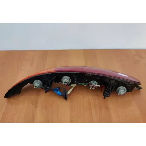 22061376 фара задняя Mazda MX-3 1993