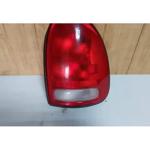 4573362 фара задня Chrysler Voyager 2000