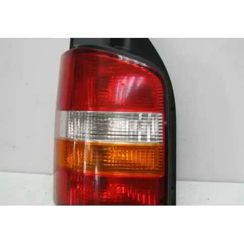 7H0945095F фара задняя Volkswagen Transporter - Caravelle T5 2005