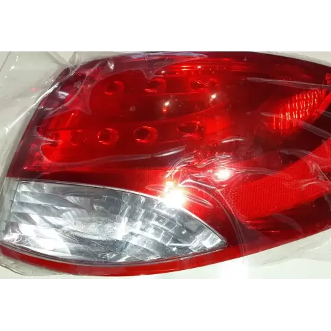 924202Y000 фара задня Hyundai ix35 2011