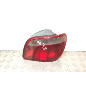 E13000202 фара задняя Toyota Yaris 2000