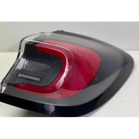 L1TB13404AD фара задня Ford Puma 2019