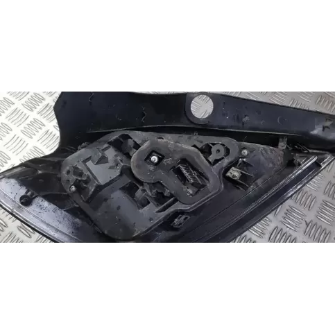 008653-027034 фара задня Opel Astra H 2005