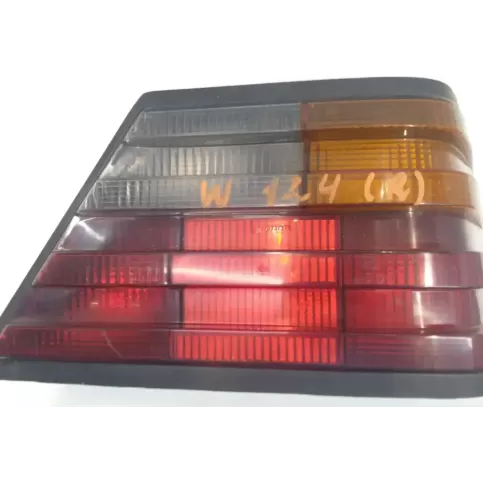 0153373R3 фара задняя Mercedes-Benz E W124 1985