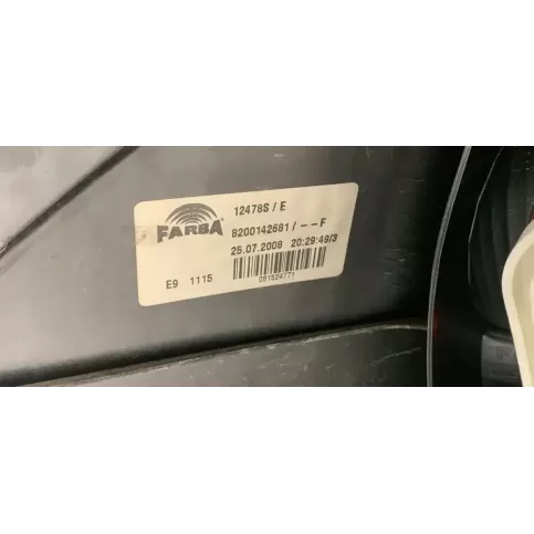 081524771 фара задня Renault Megane II 2002