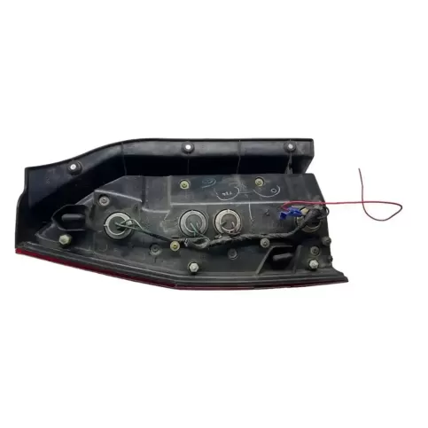 12V2135W фара задняя Mitsubishi Space Wagon 2000