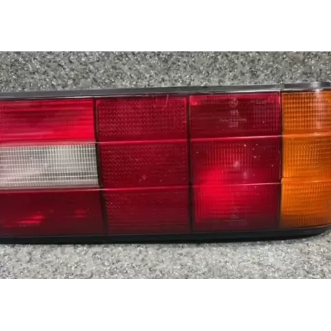 185004 фара задняя BMW 3 E30 1992