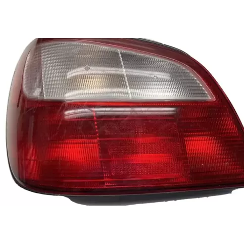 22020718 фара задняя Subaru Impreza II 2002