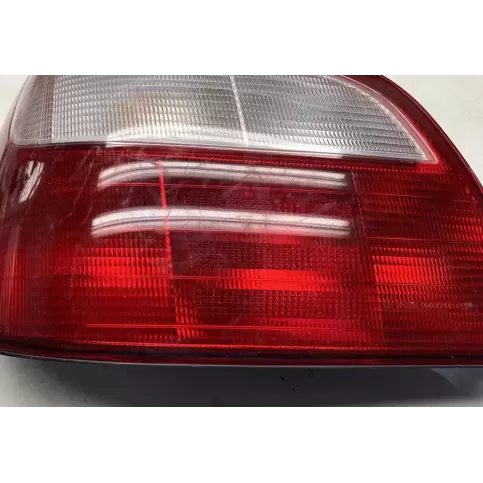 22020718 фара задняя Subaru Impreza II 2002