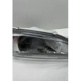 22041045 фара задняя Subaru Impreza I 1998
