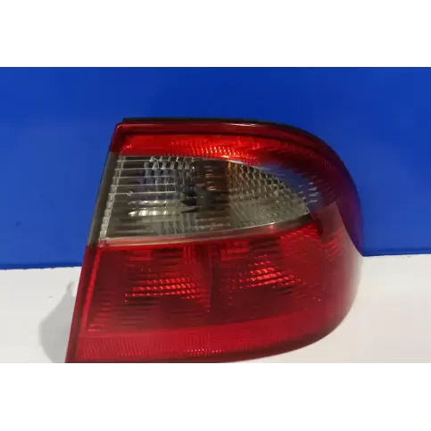 32017837 фара задня Saab 9-5 2005