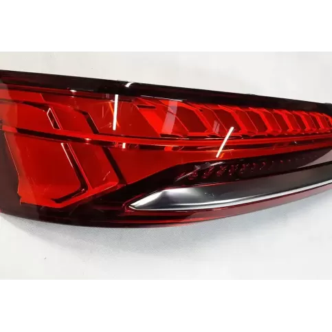 4M0945075B фара задня Audi Q7 4M 2015