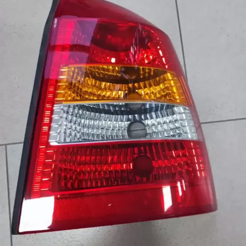 6323026 фара задня Opel Astra G 2000