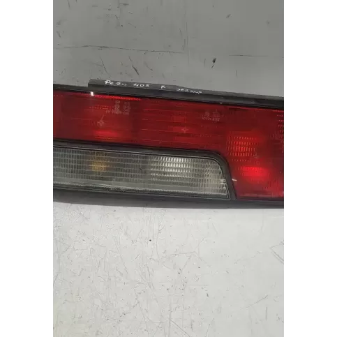 7R011201 фара задняя Peugeot 405 1990