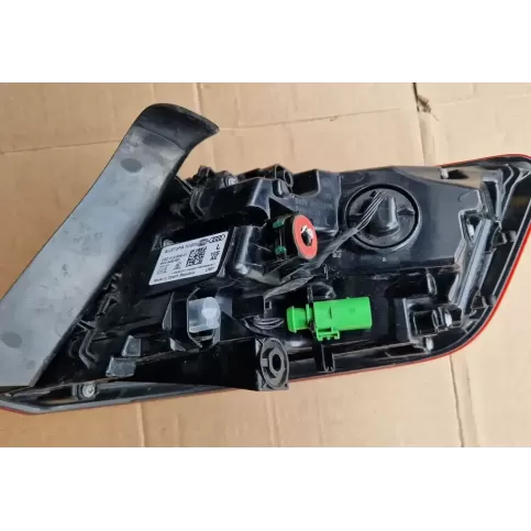8V4945091 фара задняя Audi A3 S3 8V 2018