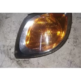 923013A0 фара передняя Hyundai Trajet 2001