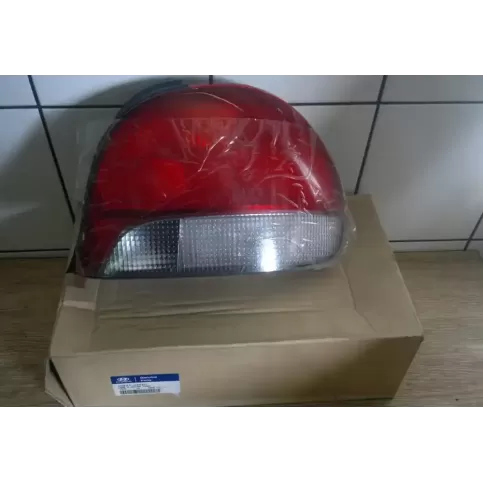 9242122520 фара задня Hyundai Accent 1995