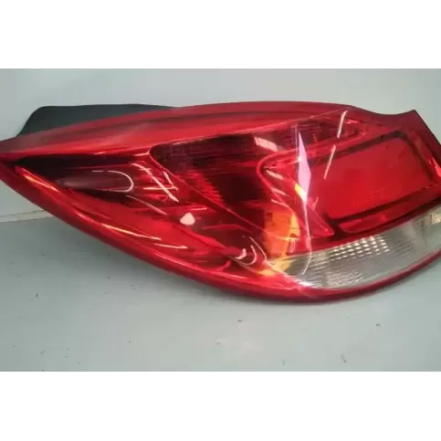 E2-B6-37-2 фара задня Opel Insignia A 2008